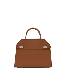 Madeleine 37