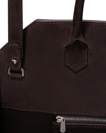 Madeleine 37